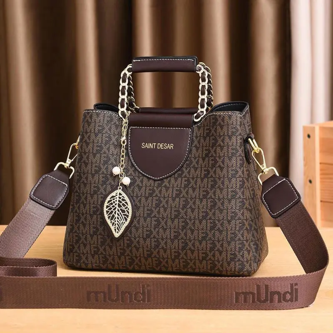 Sac à main femme motif marron avec bandoulière large et poignée chaîne