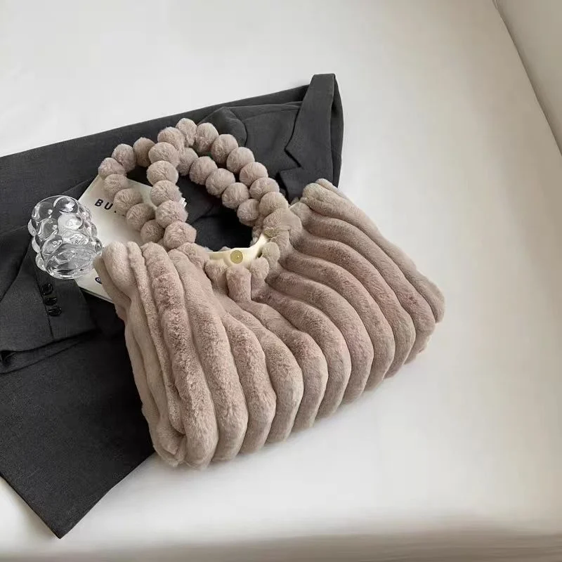 Sac Fourre-Tout YUKU en Peluche | Grande Capacité | Idéal Fêtes & Sorties | Vente en Gros