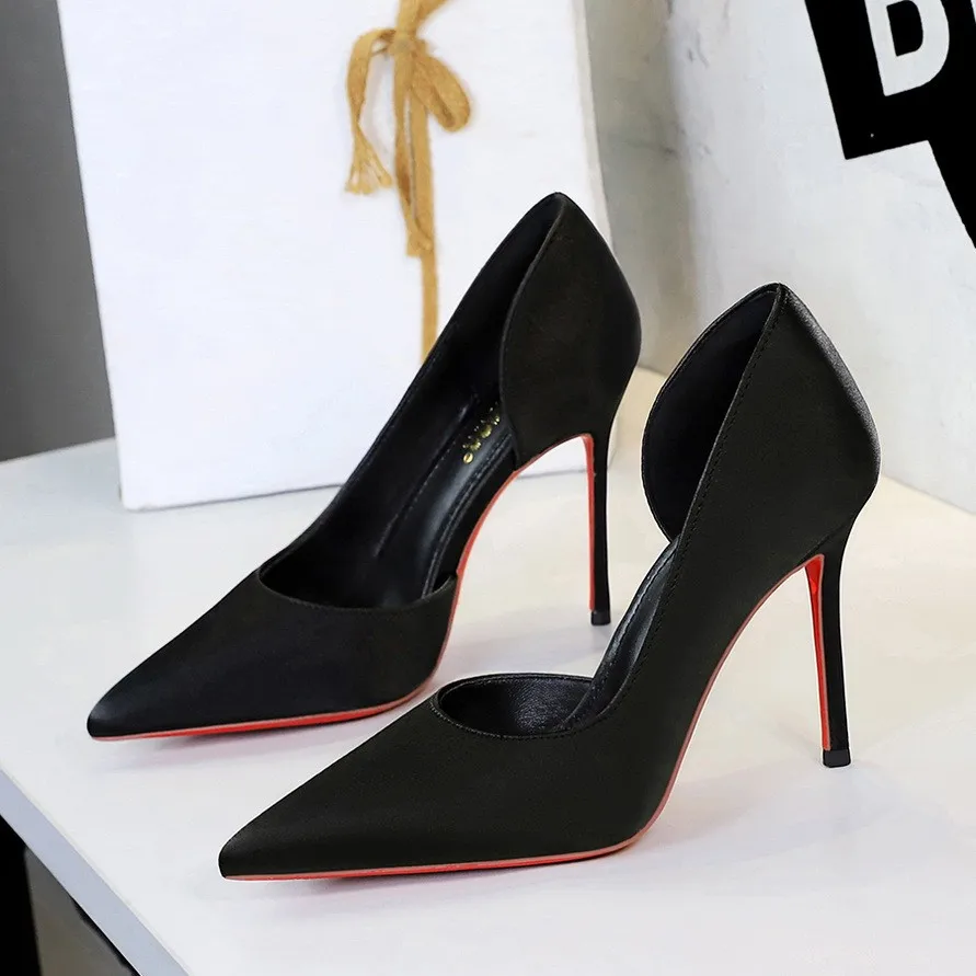 Escarpins Satin Bout Pointu Talons Aiguilles Semelles Rouges – Y9267 Big Tree