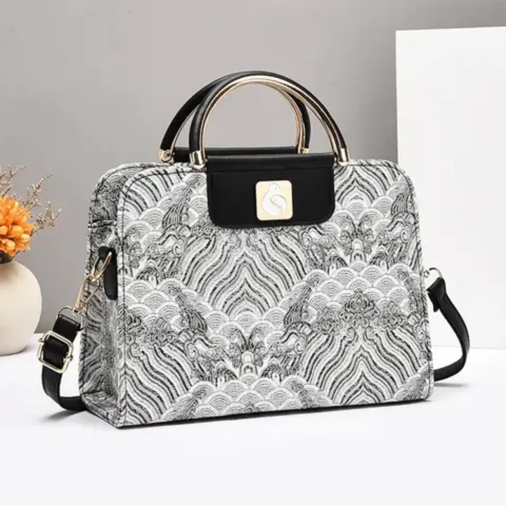 Sacs à Main Élégants Brodés – Design Oriental Chic avec Anses Métalliques